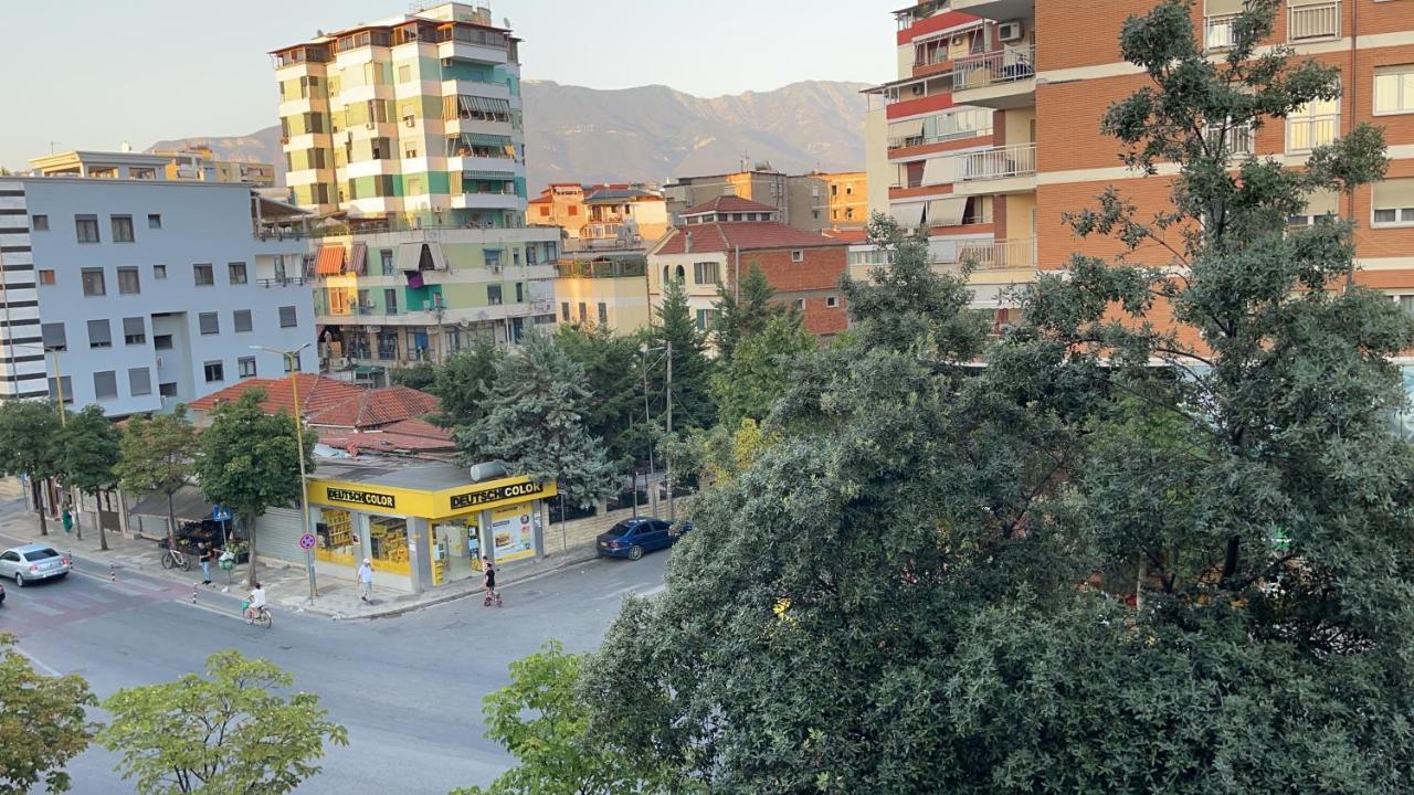 Andys Rooms Hotel Tirana Exterior photo